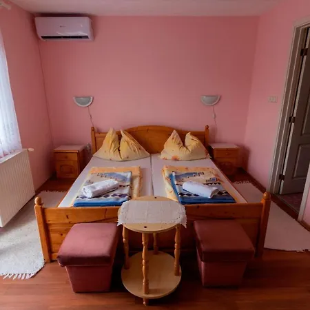 Kovacs Vendeghaz Vendégház Vonyarcvashegy